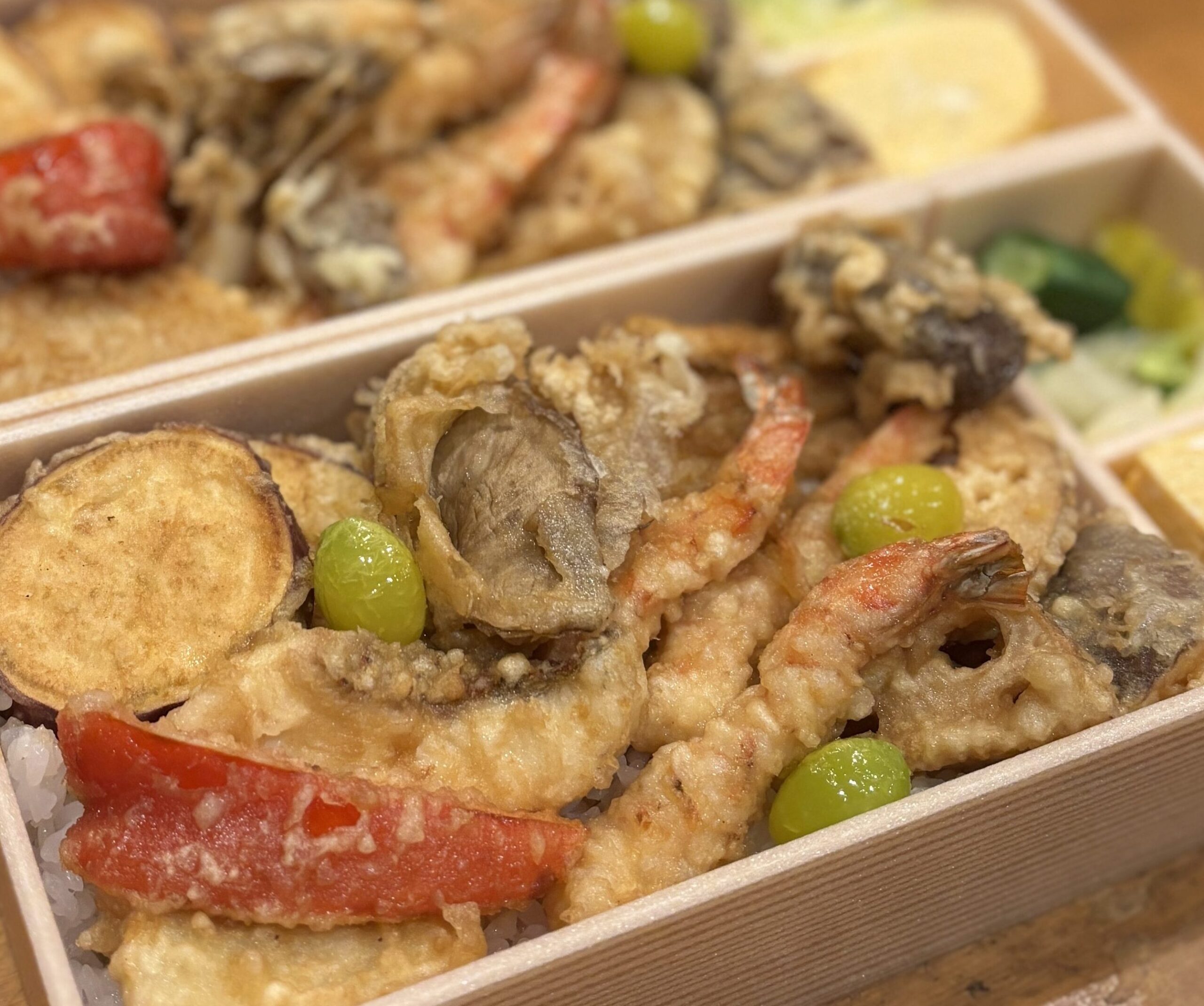 天丼 税込２,１６０円　旬の野菜と車海老 穴子